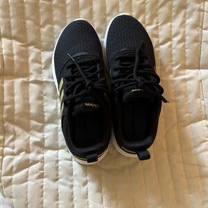 Women’s Cloudfoam Adidas size 6 in black and gold